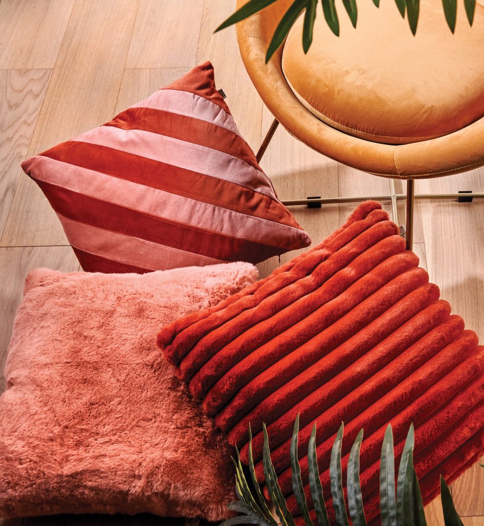 Custom decor shoots trendy furniture