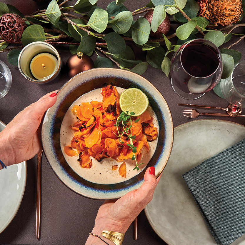 Food styling studio christmas plate