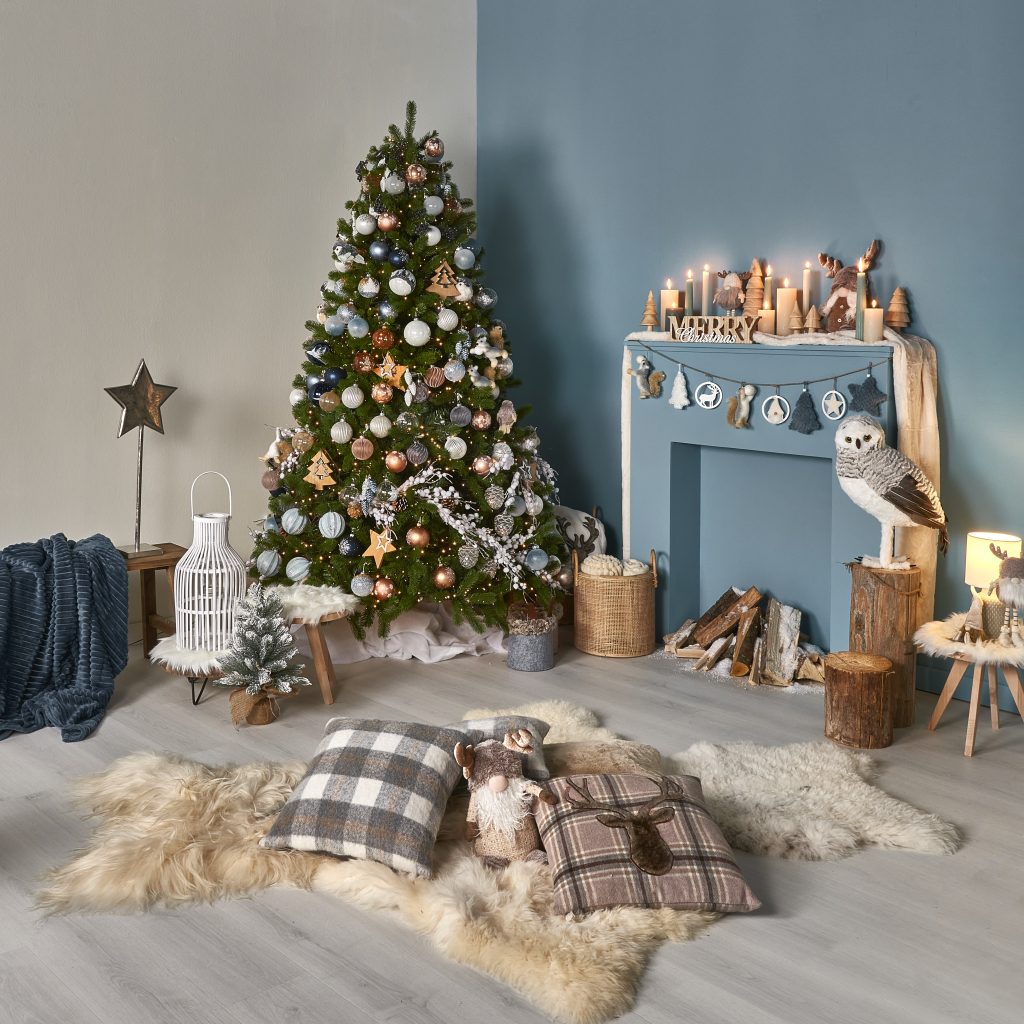 construction of Christmas decorations for professional product photo shoots